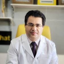 تصویر دکتر علی حقیقت فلوشیپ جراحی دیسک و ستون فقرات در شیراز